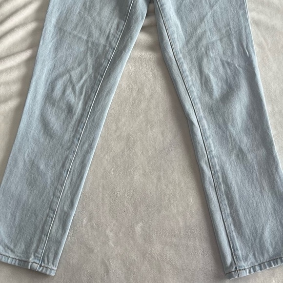 Pacsun Light Wash Mom Jeans - Picture 4 of 6